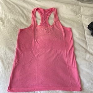 Lululemon top